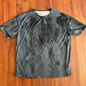 XL Blue/Black Tie Dye T-shirt. Mountain and Moon Pattern.